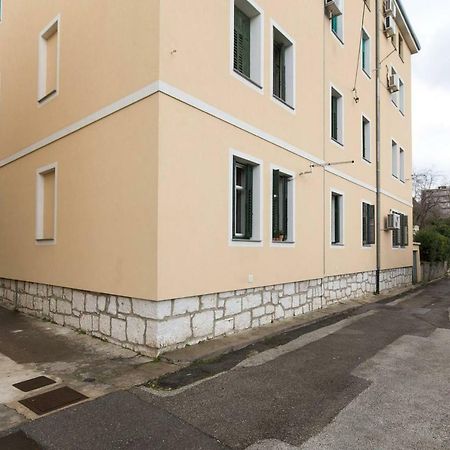 Central, Fully Equipped 2 Bedroom Flat Риека Экстерьер фото