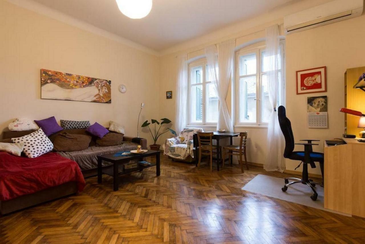 Central, Fully Equipped 2 Bedroom Flat Риека Экстерьер фото
